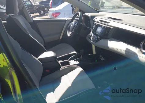 2018 Toyota Rav4 Hybrid Le из США, поврежденный, VIN JTMRJREV8JD252103